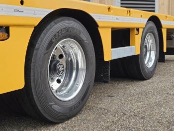 MAX trailer 100-N-2-8.60-U / 2 AXLE SEMI / HYDR RAMPEN / NEW!